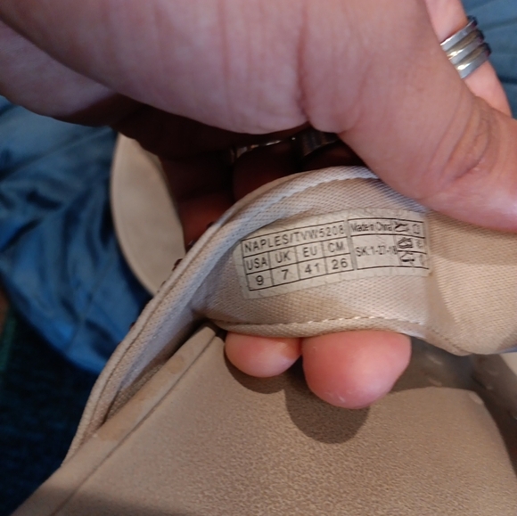 Vionic Elegant Tan Women's Sandals with Rhinestones - Picture 4 of 5